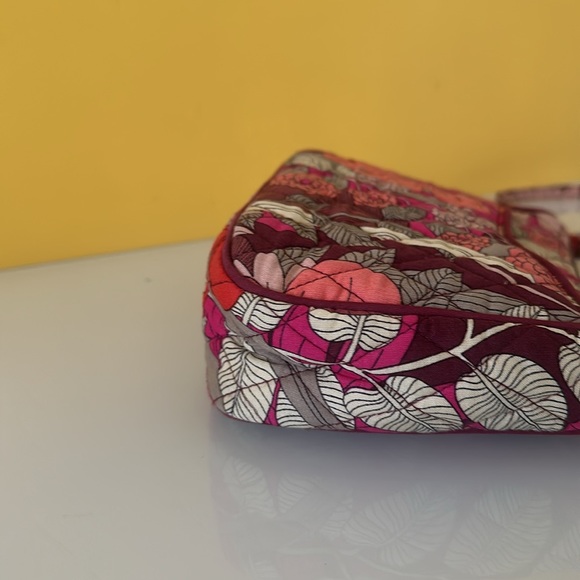 Vera Bradley Bohemian Blooms Little Crossbody Bag Purse Small Red Floral - Picture 11 of 15